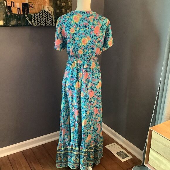 NWT ❤️ Zesica MultiFloral Wrap Around Dress 🤩💖🌸 - Picture 5 of 8